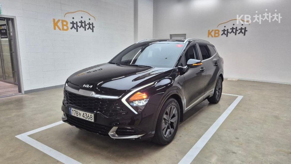 2023 - kia sportage