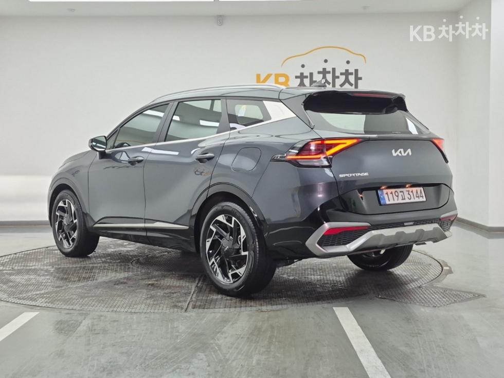 2024 - kia sportage
