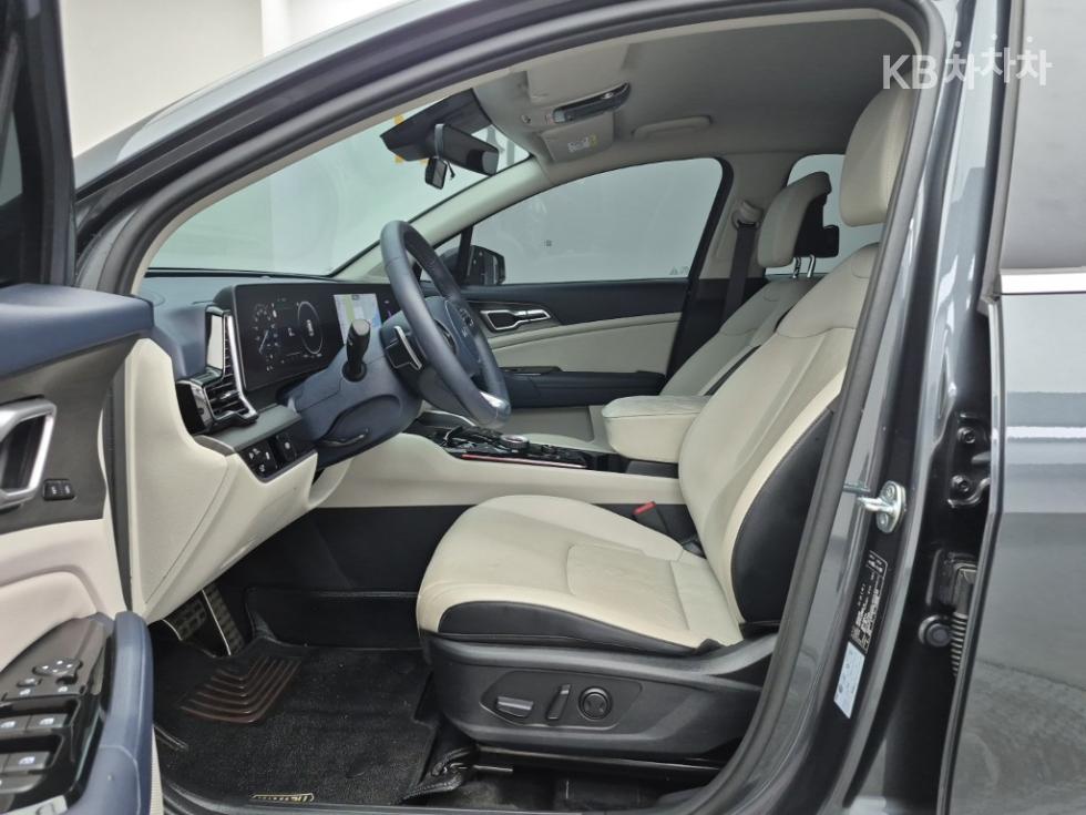 2024 - kia sportage