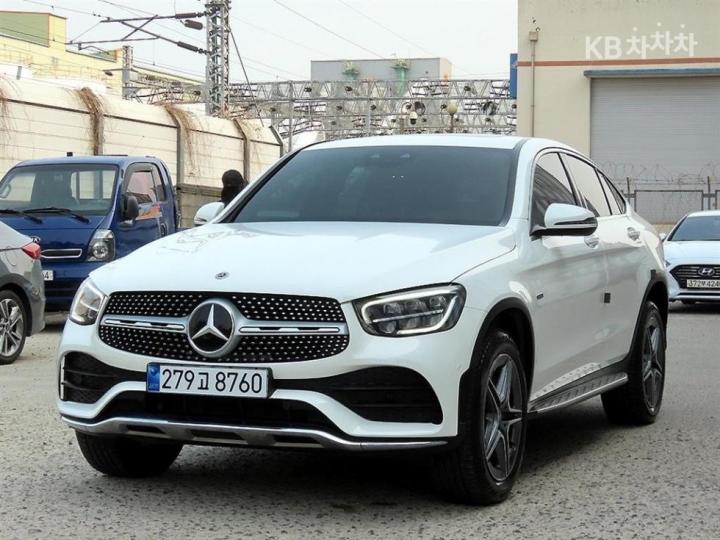 Mercedes-Benz GLC-Class X253 300e 4Matic Coupe Base Type