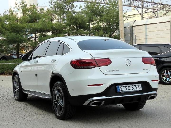 Mercedes-Benz GLC-Class X253 300e 4Matic Coupe Base Type 4
