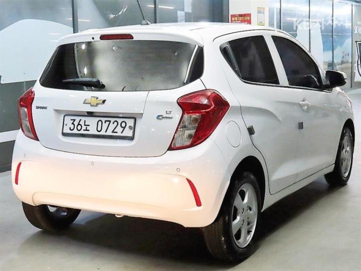 Chevrolet Spark The Next LT Plus 5