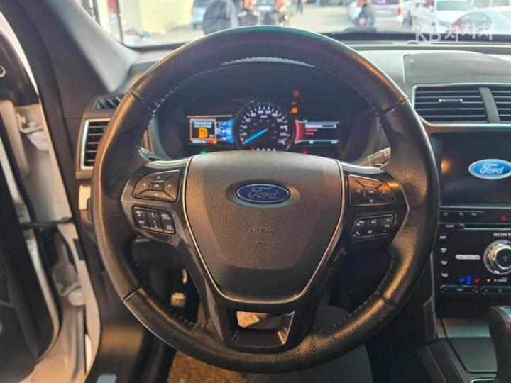 Ford Explorer New 3.5 Ti-VCT V6 4WD Limited 9