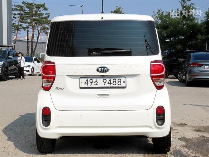 Kia Ray 1.0 Gasoline Luxury 5