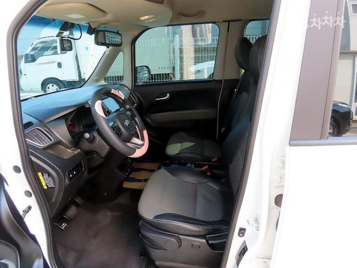 Kia Ray 1.0 Gasoline Luxury 6