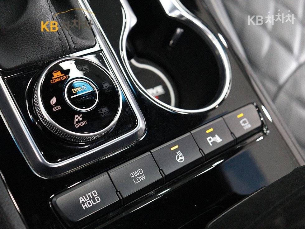 2022 - kia mohave