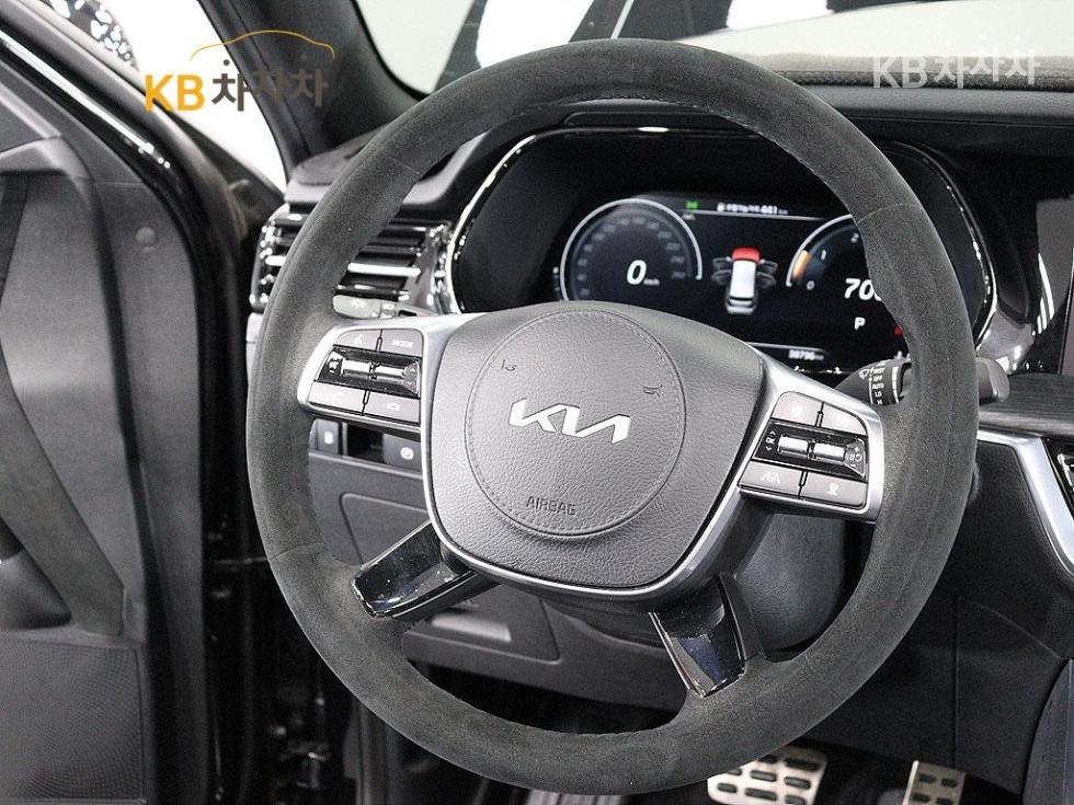 2022 - kia mohave
