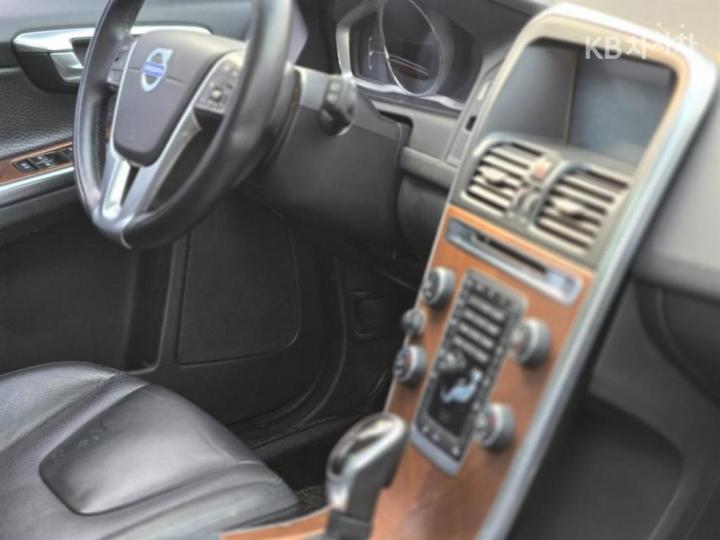 Volvo XC60 D4 2.0 5