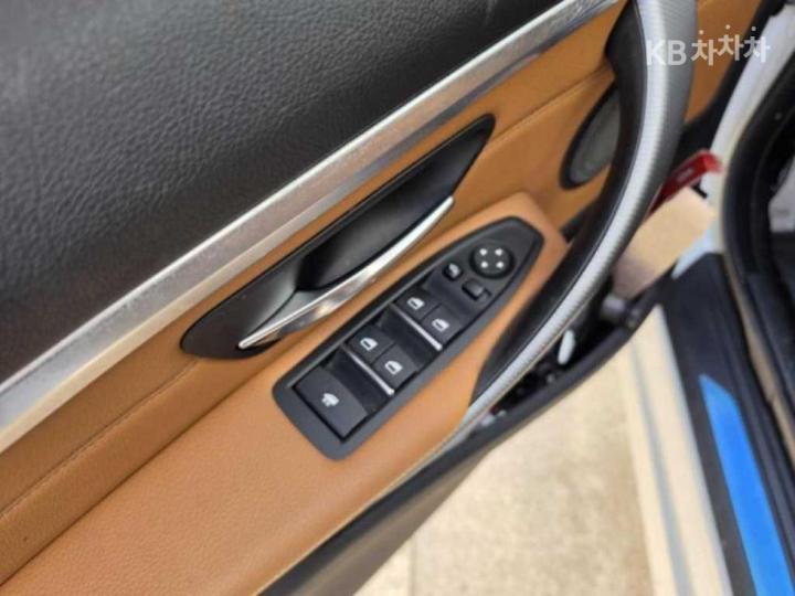 BMW 4 Series F32 430i Convertible M Sport 6