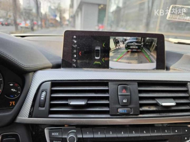 BMW 4 Series F32 430i Convertible M Sport 9