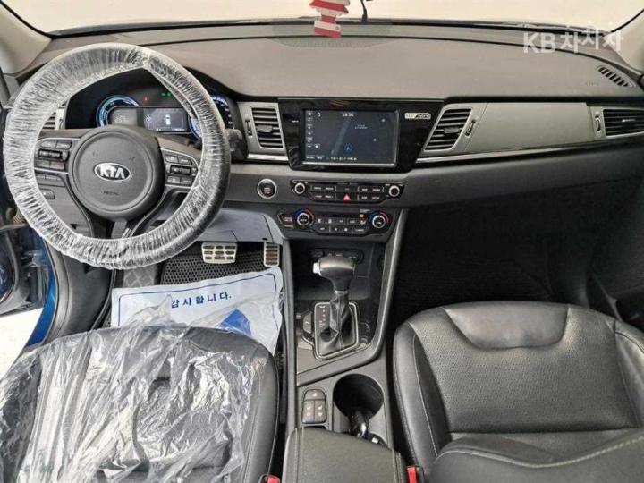 Kia Niro 1.6 Noblesse 7