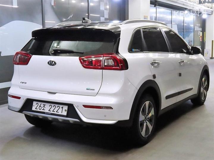 Kia Niro 1.6 Noblesse 5