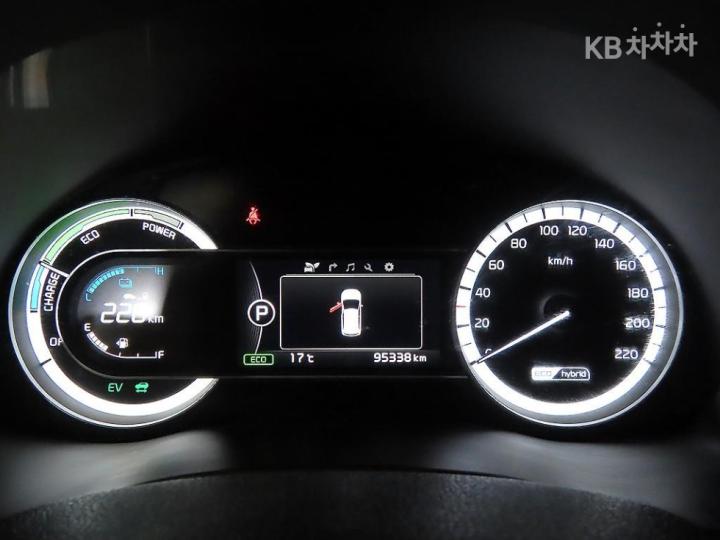 Kia Niro 1.6 Noblesse 10
