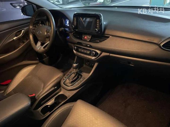 Hyundai i30 PD 1.4 Turbo Style 6