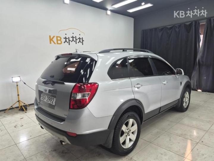 Chevrolet Winstorm 2WD LT Base Type 5