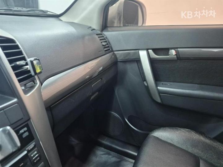 Chevrolet Winstorm 2WD LT Base Type 10