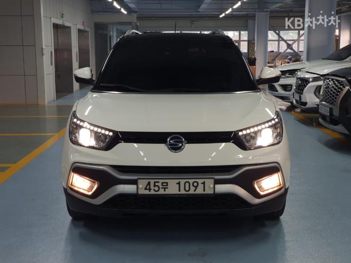 KG Mobility (Ssangyong) Tivoli Air 4WD RX 3