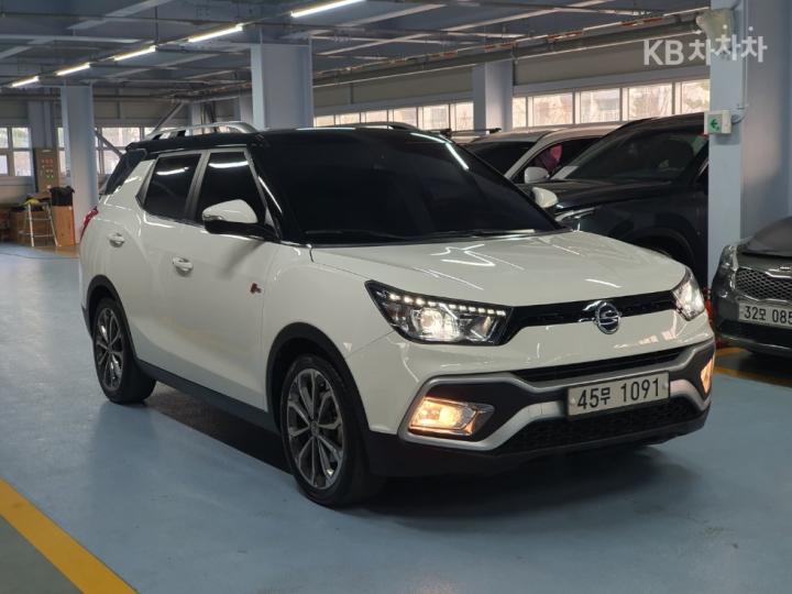 KG Mobility (Ssangyong) Tivoli Air 4WD RX 5