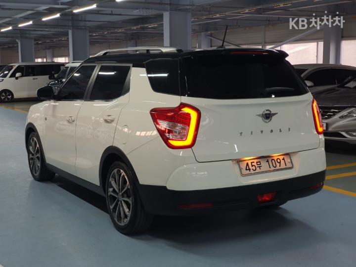 KG Mobility (Ssangyong) Tivoli Air 4WD RX 6