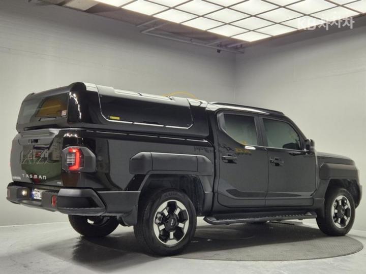 Kia Tasman G2.5 T-GDI 4WD Extreme 7