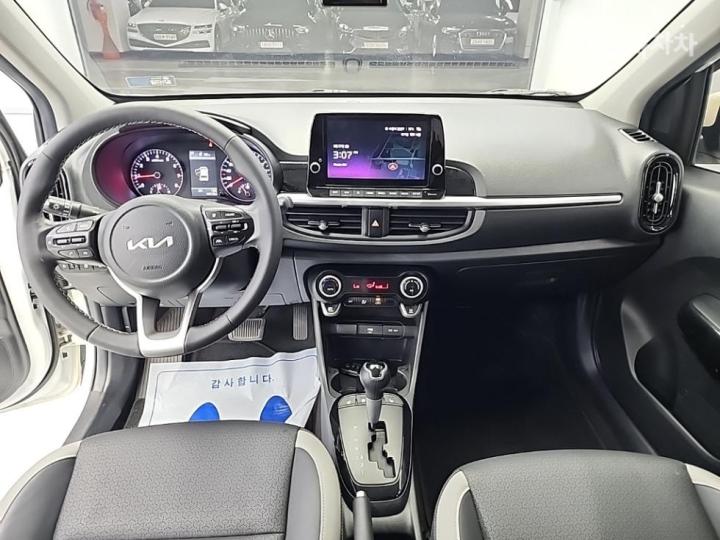 Kia Morning Urban JA 1.0 Gasoline Signature 8