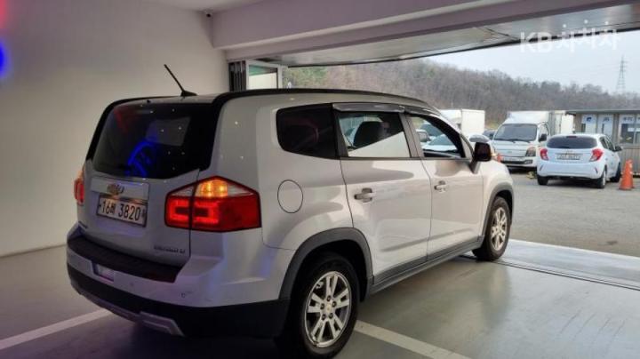 Chevrolet Orlando LPG LT Premium 7