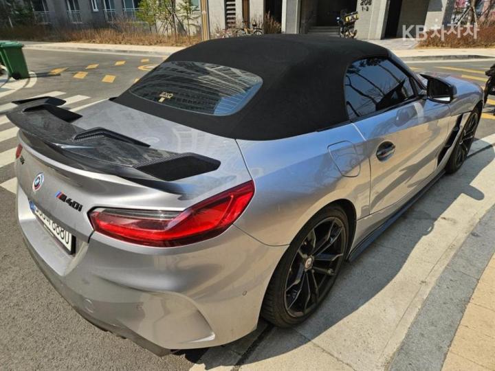 BMW Z4 M40i 7