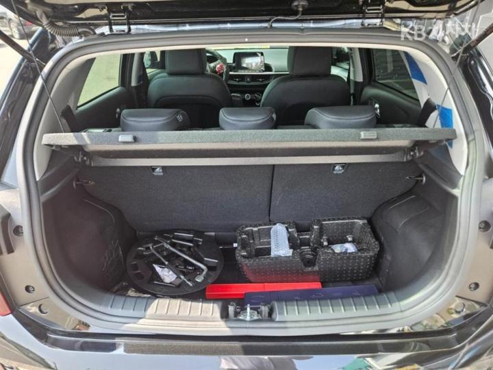 Kia Morning JA 1.0 Gasoline Prestige 6