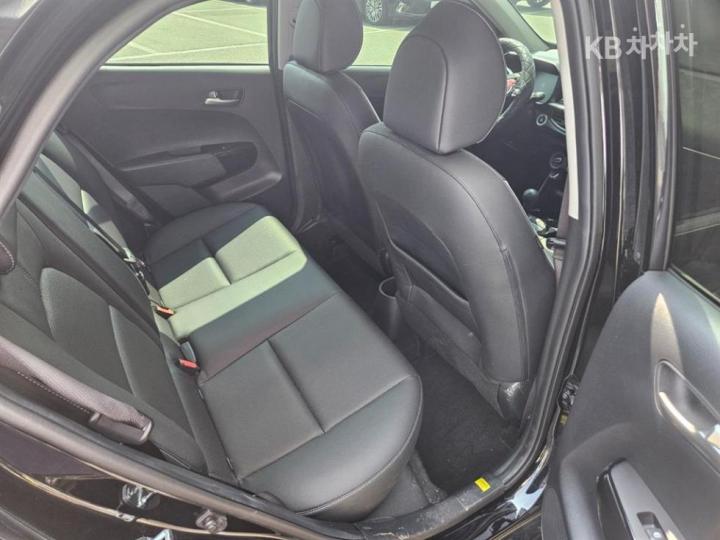 Kia Morning JA 1.0 Gasoline Prestige 7