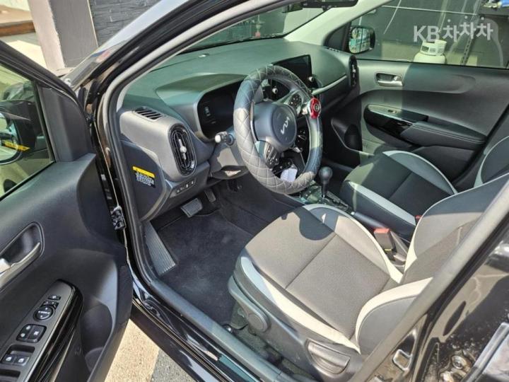 Kia Morning JA 1.0 Gasoline Prestige 9