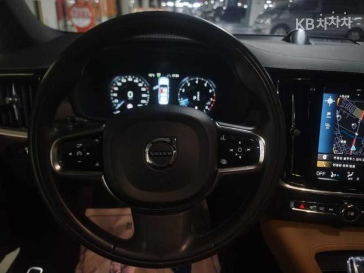 Volvo S90 B5 Inscription 9