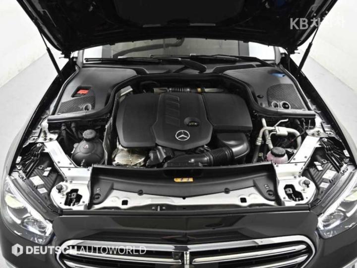 Mercedes-Benz E-Class W213 E220d 4MATIC Exclusive 7