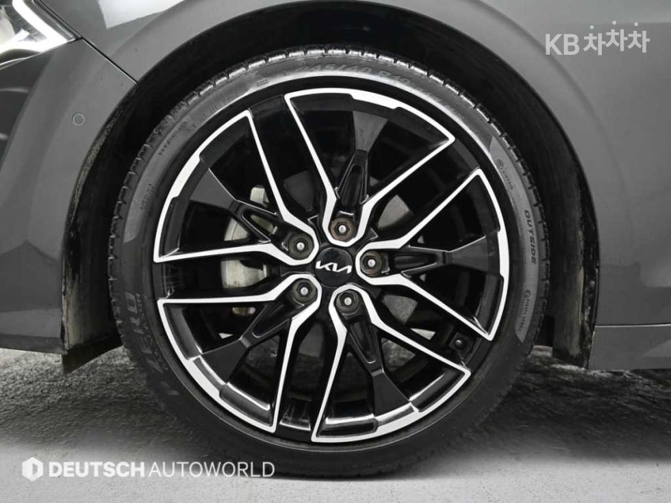 2023 - kia k5