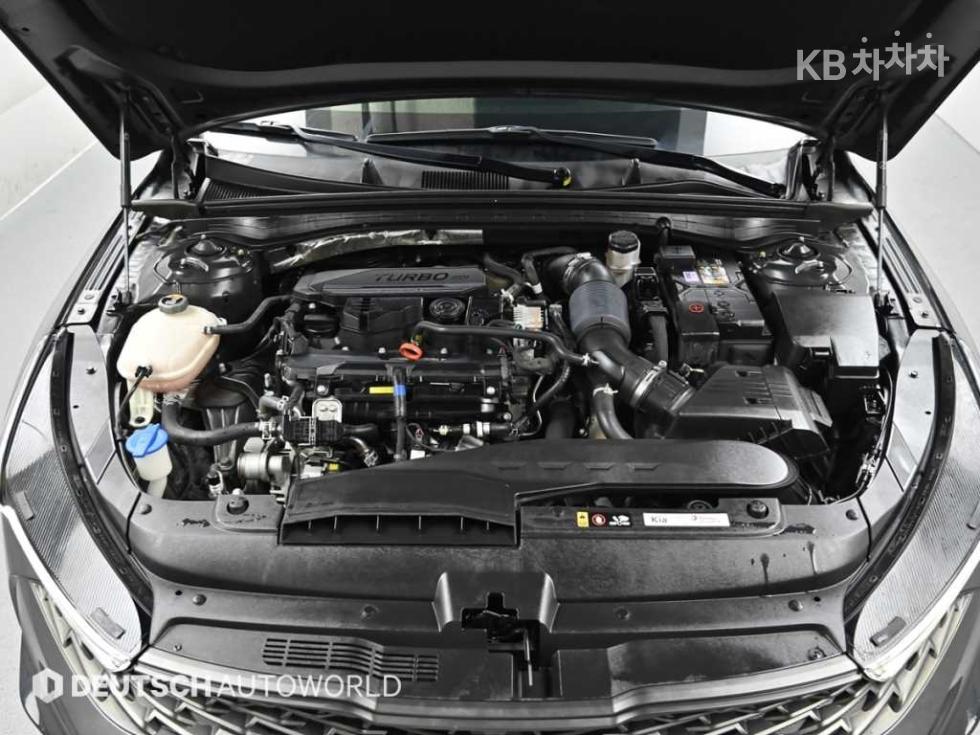 2023 - kia k5