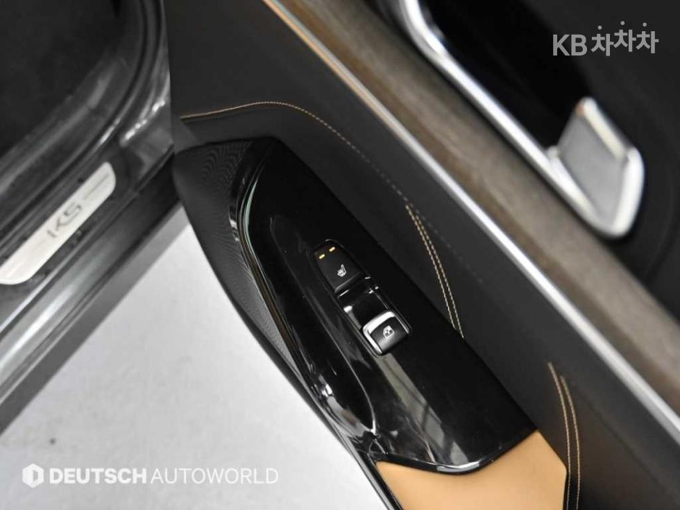 2023 - kia k5