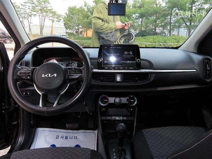 Kia Morning JA 1.0 Gasoline Trendy 8