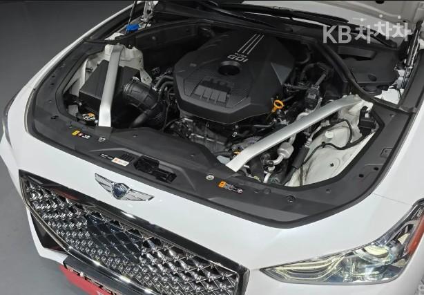 Genesis G70 2.0T Advanced 7