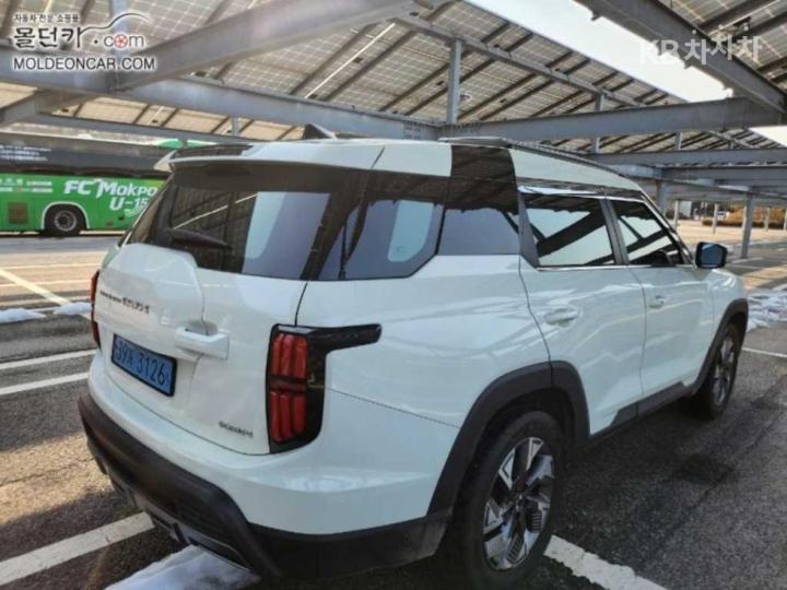 KG Mobility (Ssangyong) Torres EVX U100 2WD E7 5