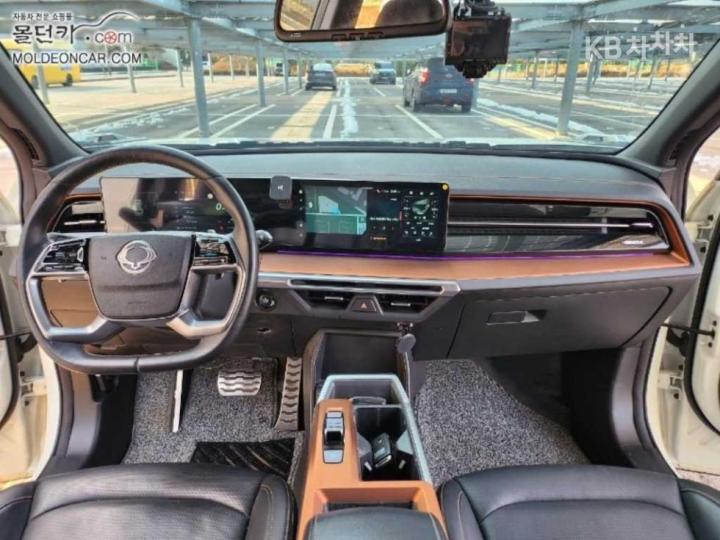 KG Mobility (Ssangyong) Torres EVX U100 2WD E7 7