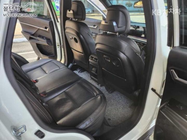 KG Mobility (Ssangyong) Torres EVX U100 2WD E7 10