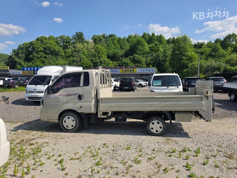 2020 - kia bongo iii