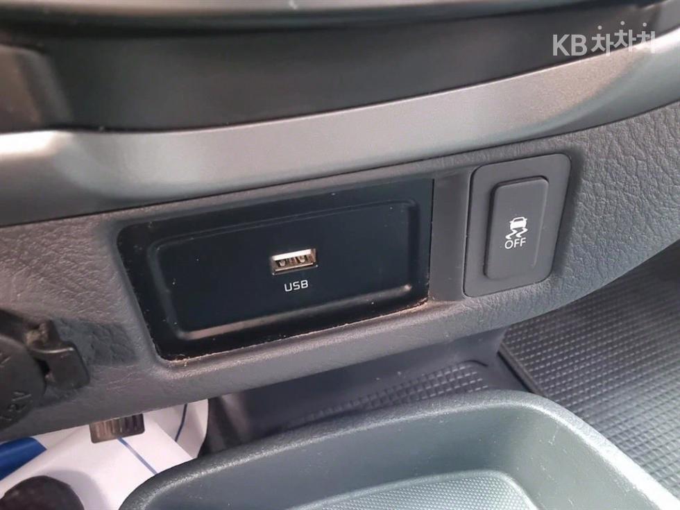 2020 - kia bongo iii