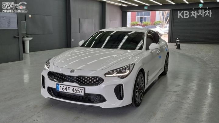 Kia Stinger 2.0 Turbo 2WD Platinum
