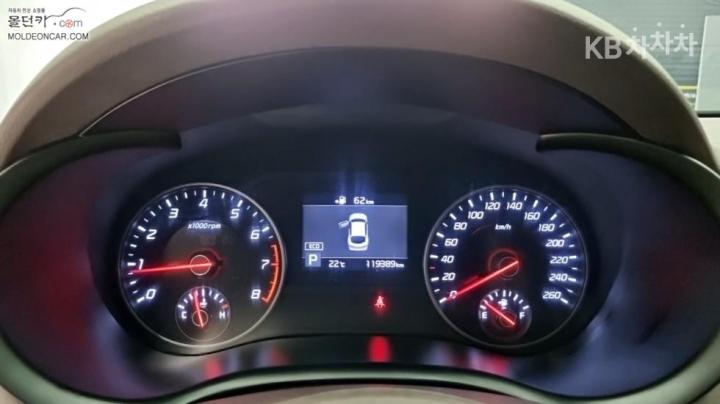 Kia Stinger 2.0 Turbo 2WD Platinum 6