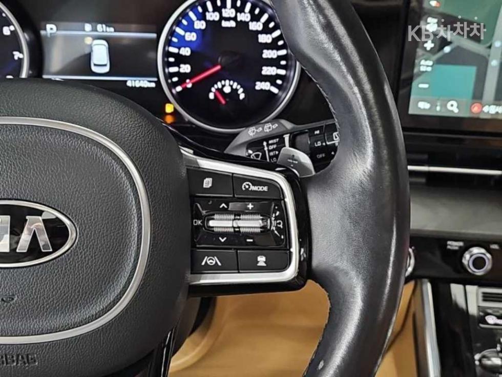 2021 - kia carnival