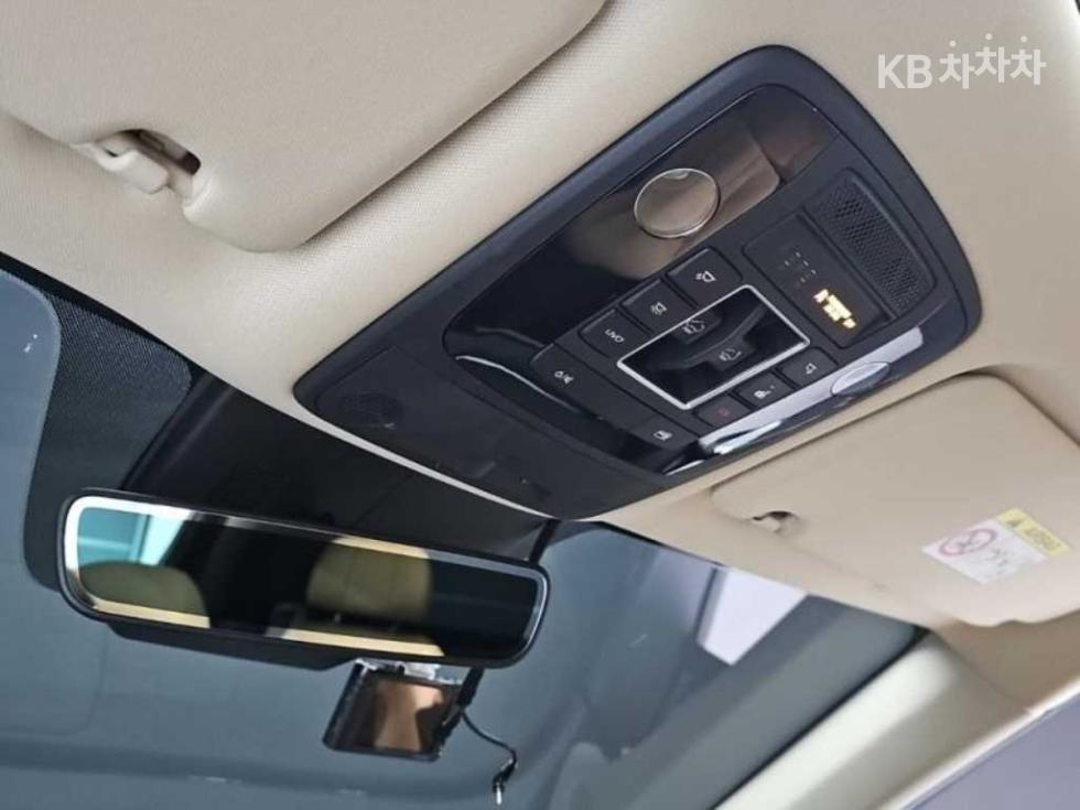 2021 - kia carnival