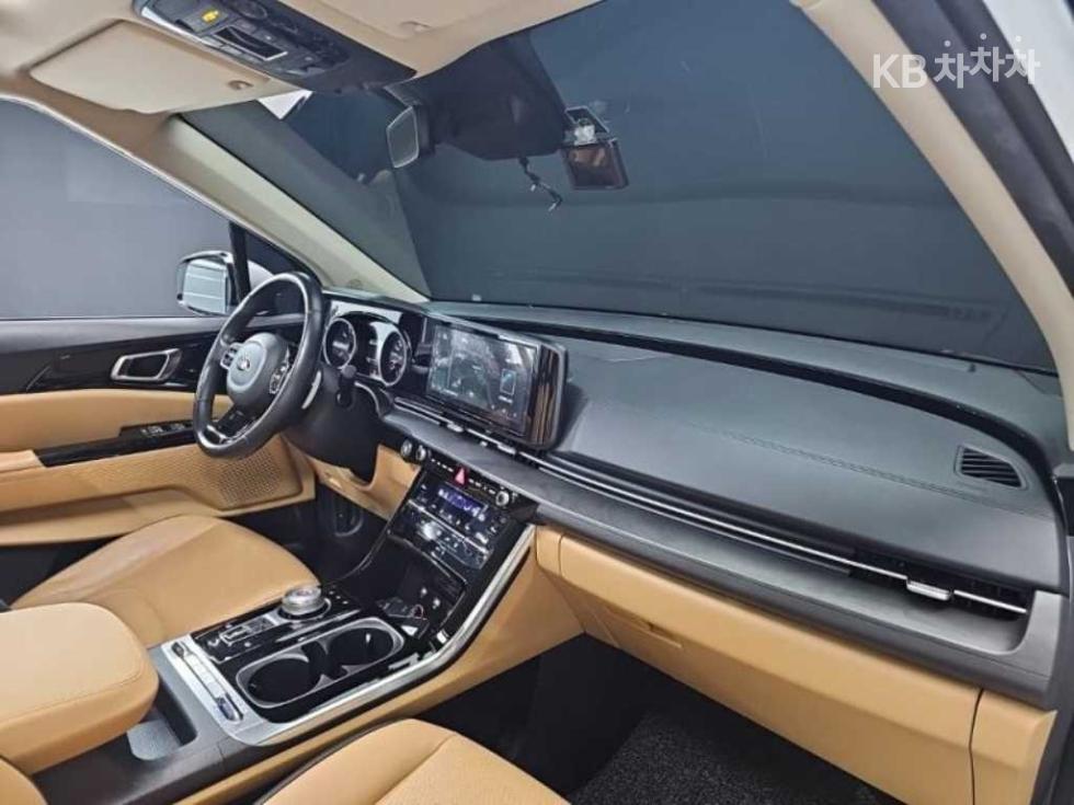 2021 - kia carnival
