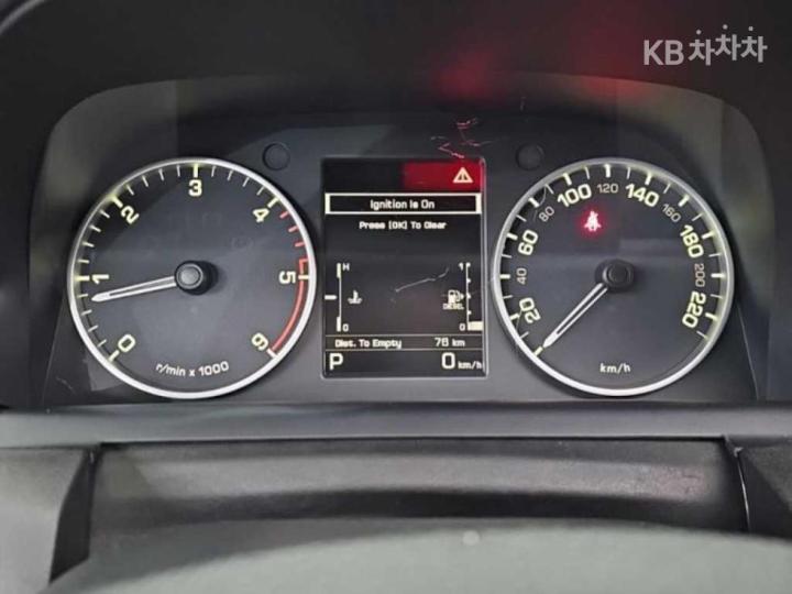 Land Rover Discovery 4 3.0 SDV6 HSE Base Type 7