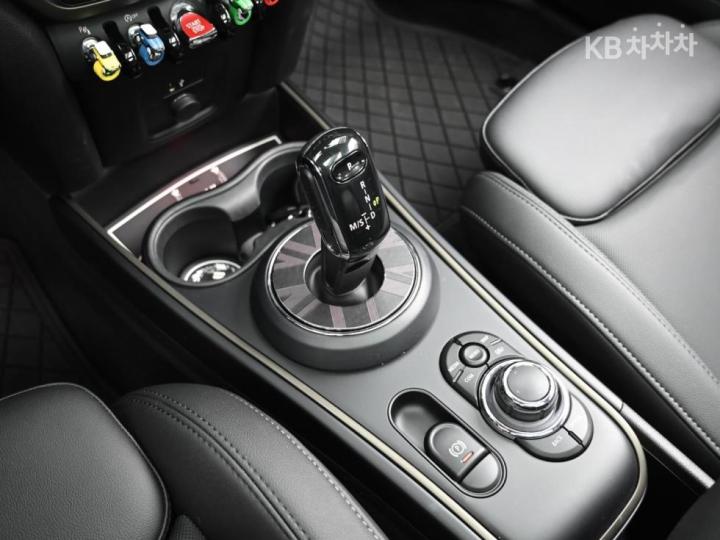 Mini Countryman F60 1.5 Cooper Classic Plus Base Type 10