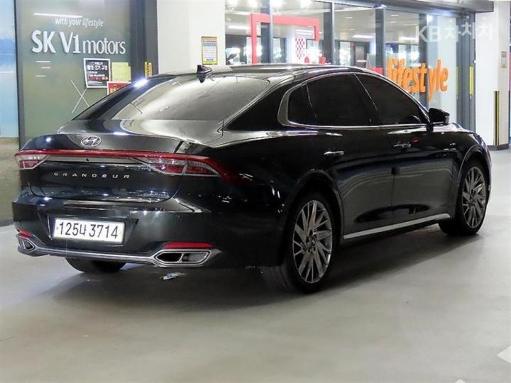 Hyundai Grandeur 2.5 Calligraphy 5
